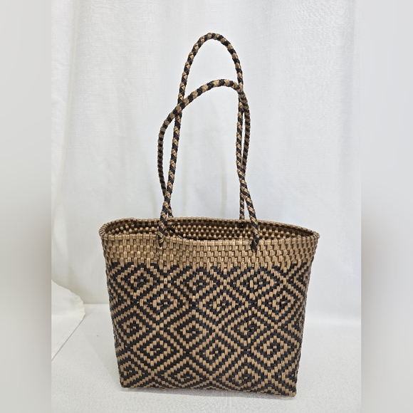 no brand Handbags - Chic Woven Tote Bag - Black and Brown